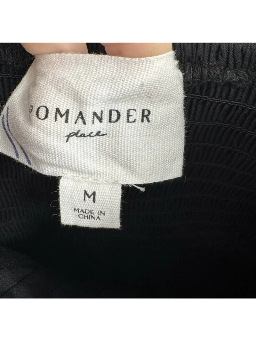 Pomander Place by Tuckernuck Black Shaye Blouse sz M Puff Sleeve Pleated PO